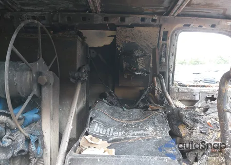 2003 GMC Savana Standard z USA, uszkodzony, nr VIN 1GTHG35U231209847